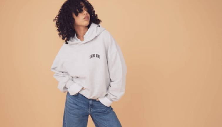 Essentials Hoodies Shaping the Modern American Street Style