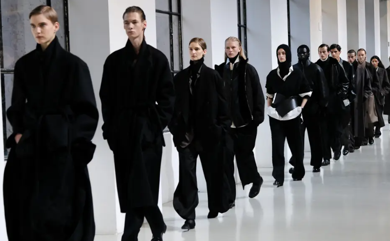 The Secret Behind the Popularity of SSSTEIN’s Japanese Minimalism