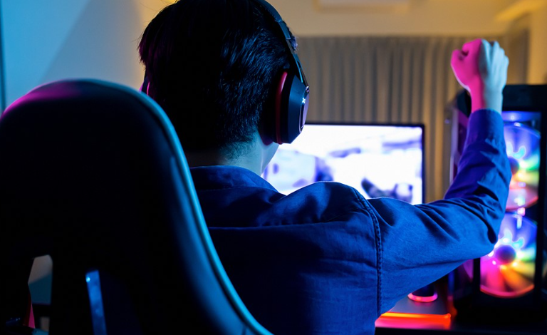 Best Strategies to Improve Your Online Gaming Skills