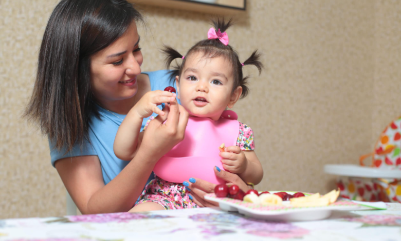 Understanding Infant Feeding Choices for Healthy Growth