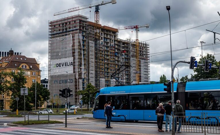 performance builder and traffic compass